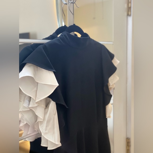 CINQ a' SEPT NWT'S SEXY SECRETARY CLASSY YET SEXY LITTLE BLACK DRESS | Size 6 - Picture 8 of 16